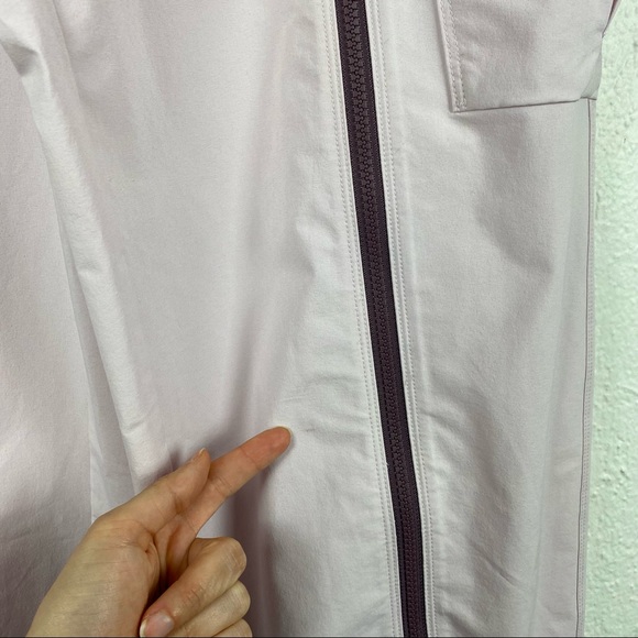 Athleta Stay Fly Cargo Pants Pink size Small - Picture 8 of 14